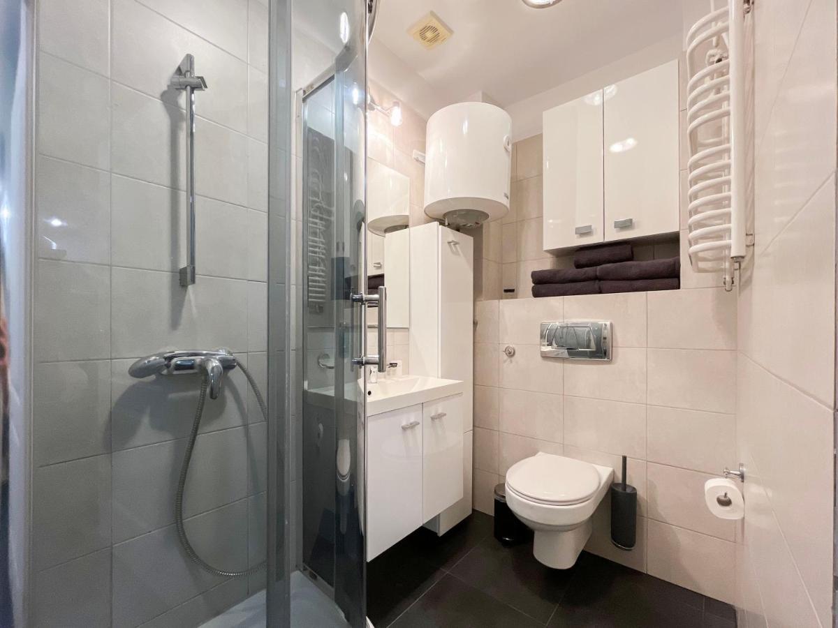 Heart Of Wroclaw - Spacious 3Rooms 75M2 As Home Apartamenty R243 Exteriör bild
