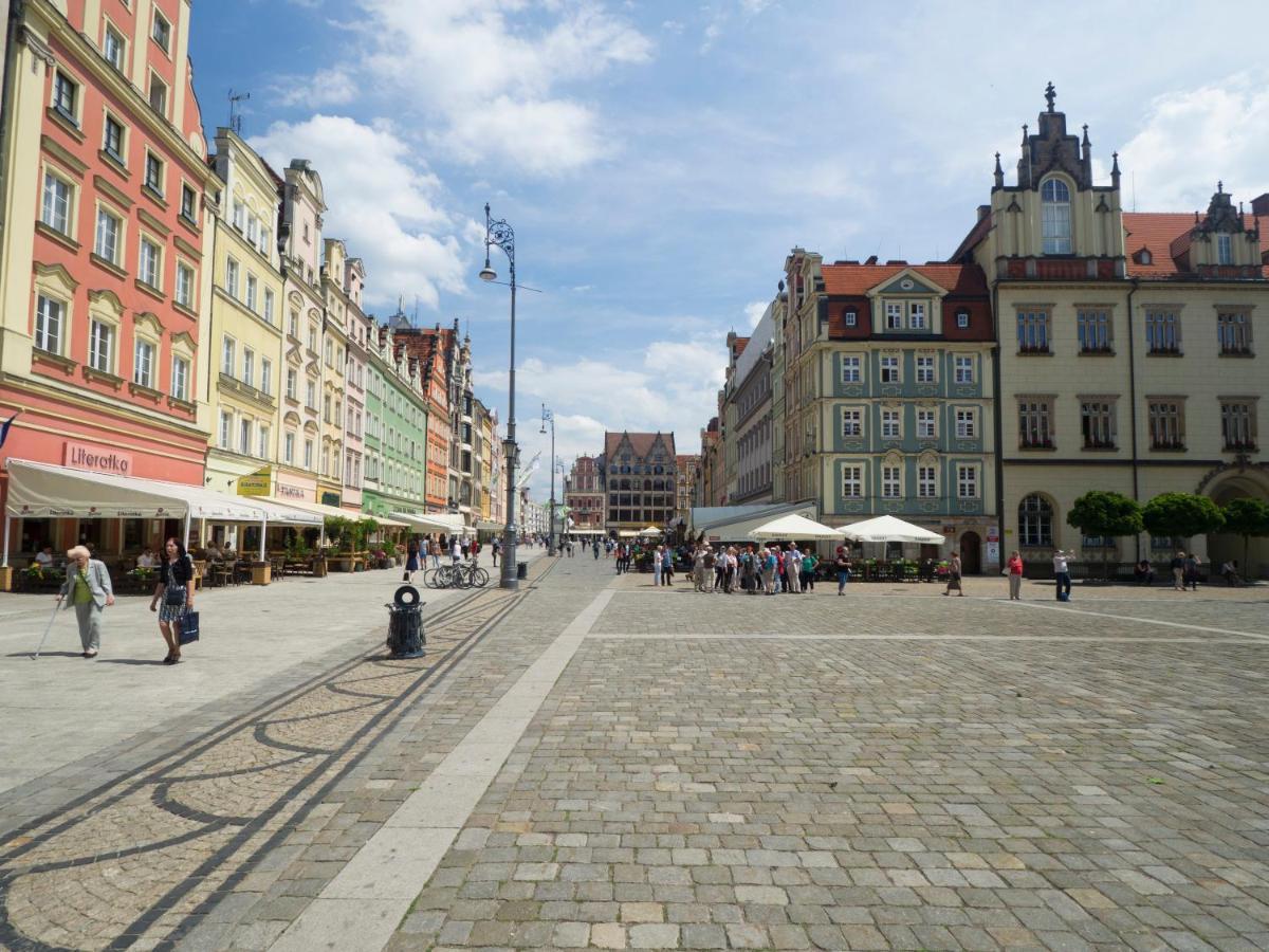 Heart Of Wroclaw - Spacious 3Rooms 75M2 As Home Apartamenty R243 Exteriör bild